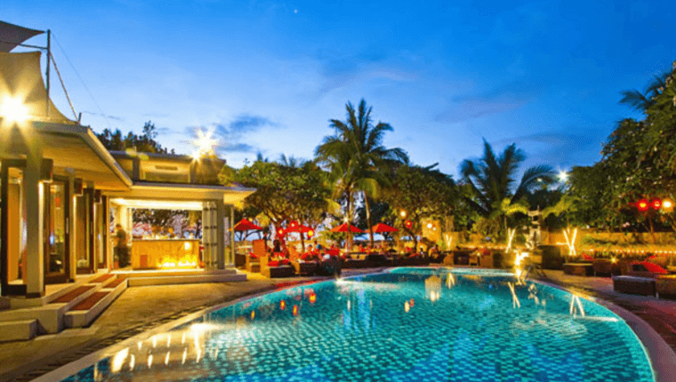 ホテルプール 画像